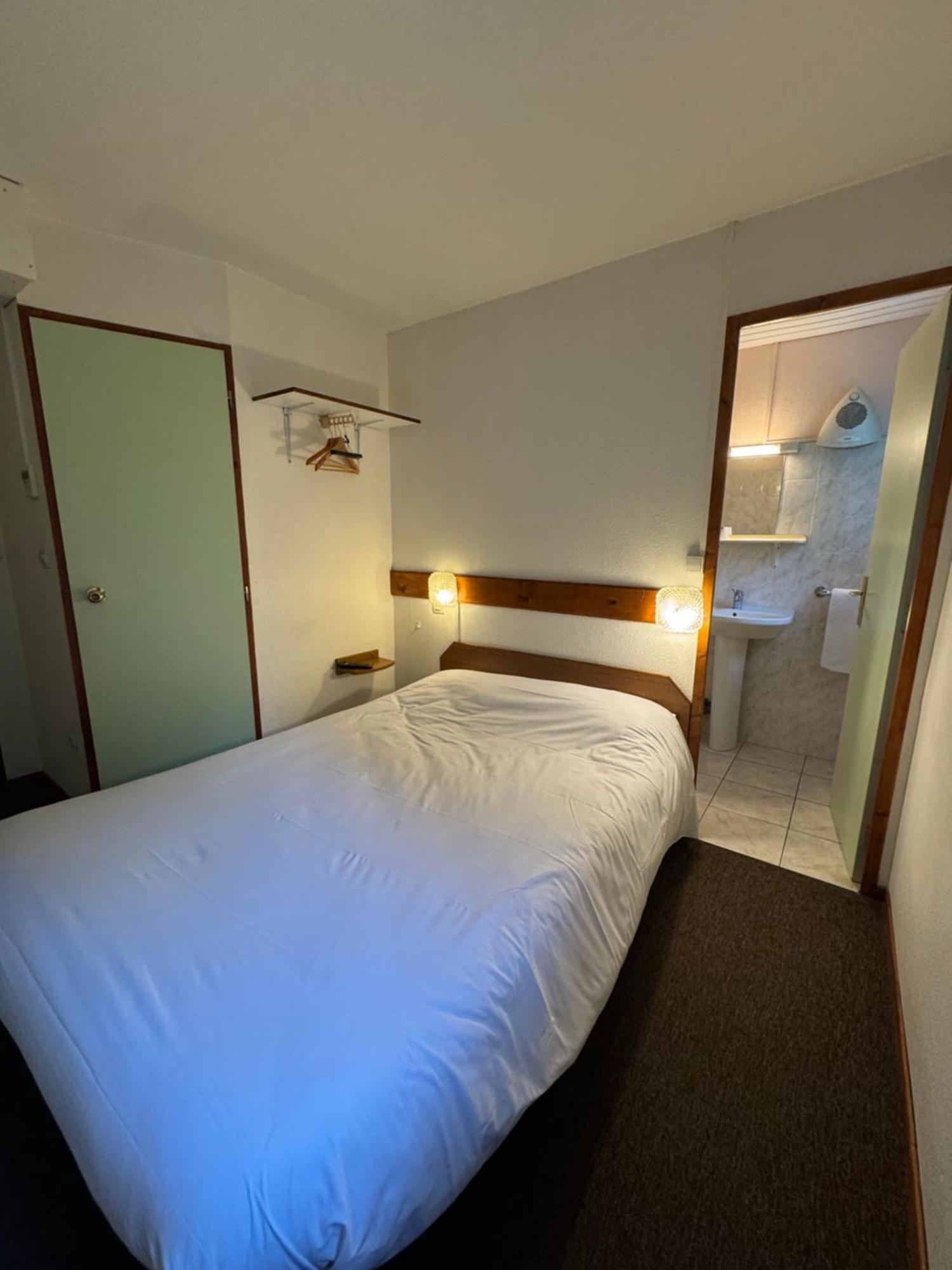 Symp'Hotel Nivolas-Vermelle Extérieur photo