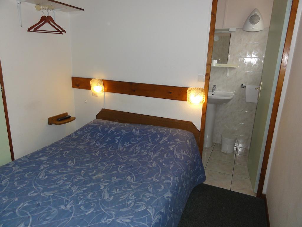 Symp'Hotel Nivolas-Vermelle Chambre photo