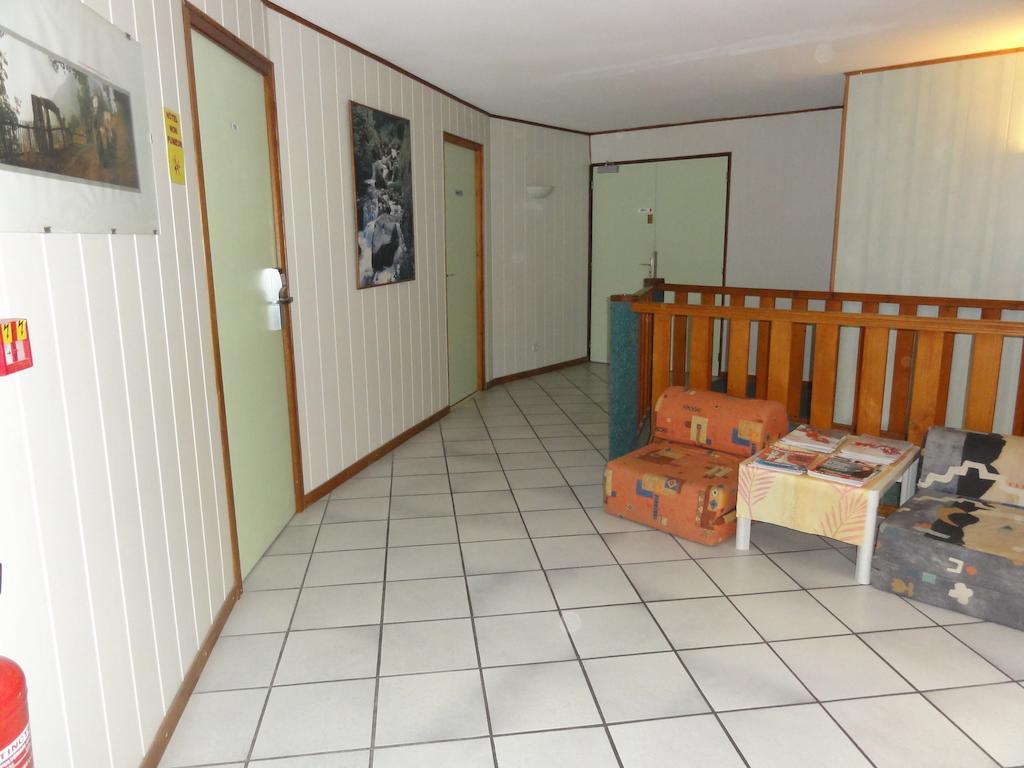 Symp'Hotel Nivolas-Vermelle Extérieur photo