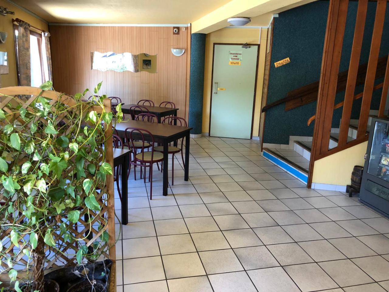 Symp'Hotel Nivolas-Vermelle Extérieur photo