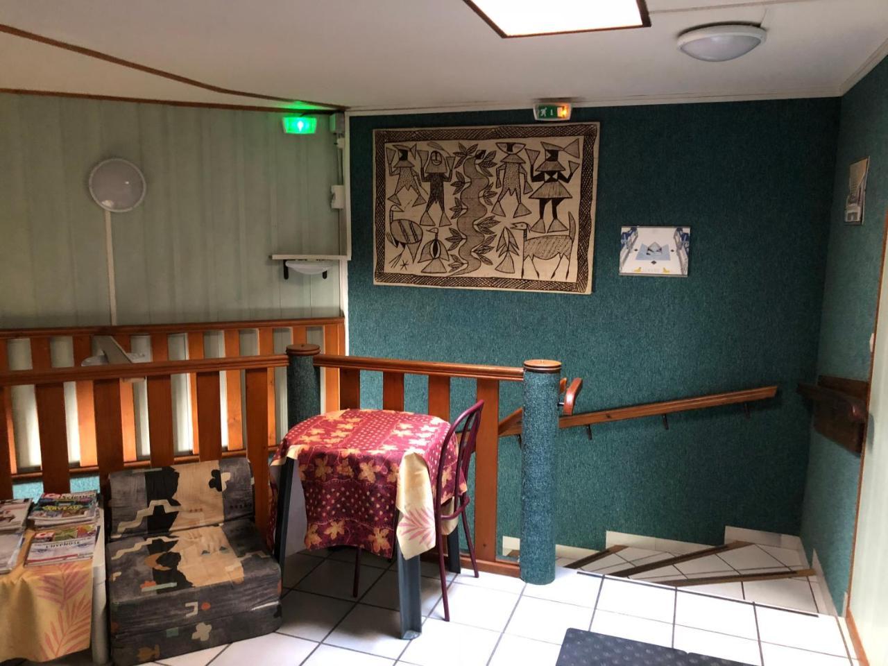 Symp'Hotel Nivolas-Vermelle Extérieur photo
